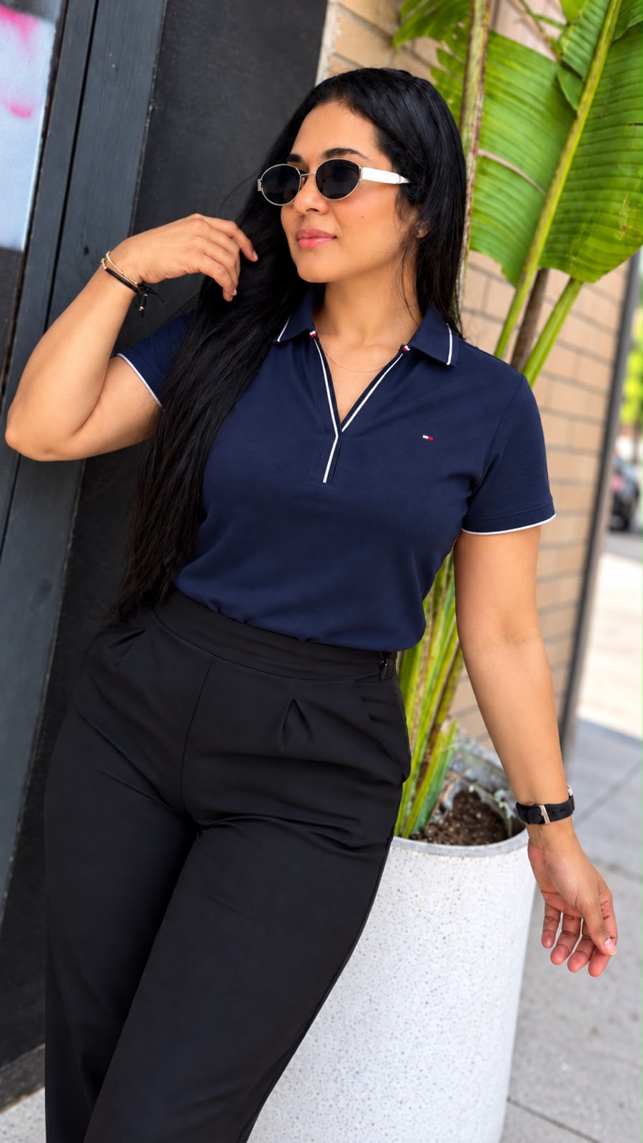 TP PREMIUM - CUELLO V-AZUL OSCURO-TOH